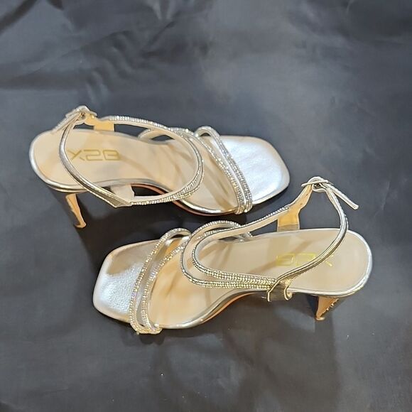 BRAND X2B WOMEN'S ALLYY-5N EMBELLISHED OPEN TOE BLOCK HEEL SANDALS - Picture 10 of 16